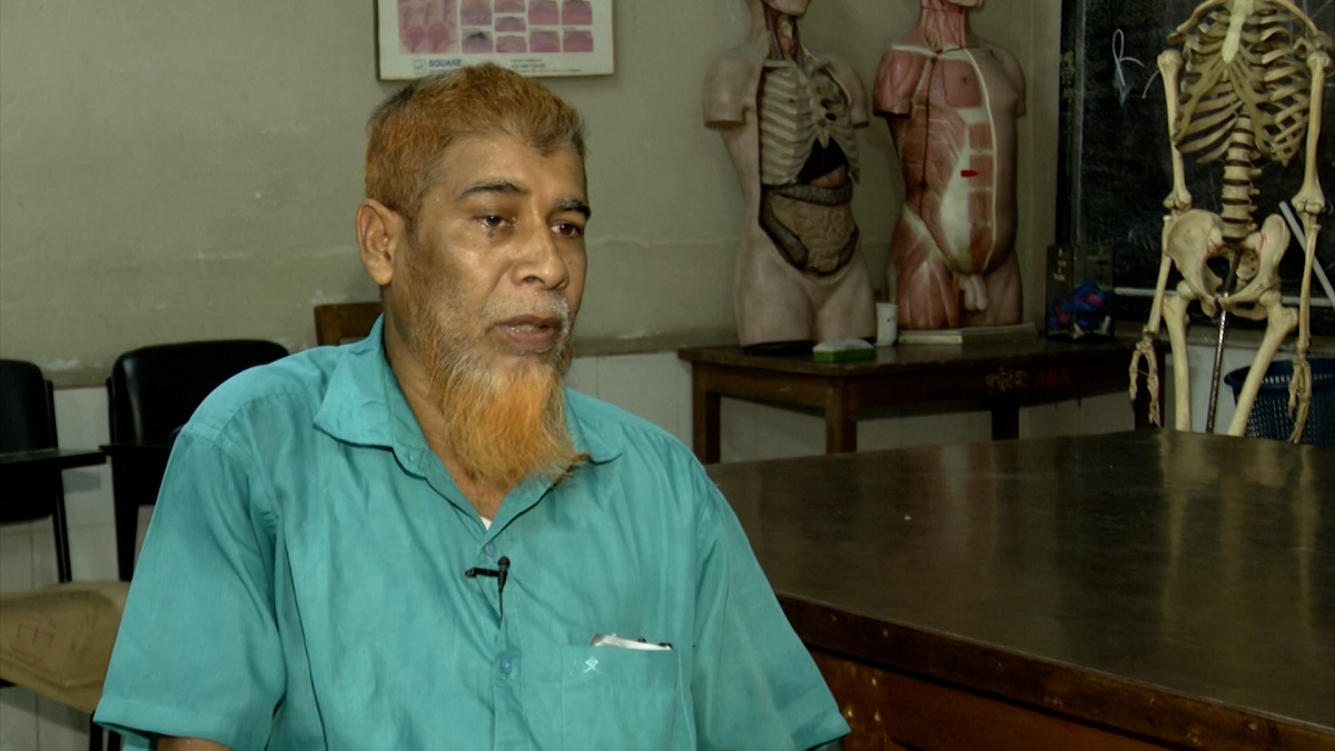 লাশ নিয়েই ২৯ বছর পার করলেন মতিউর রহমান