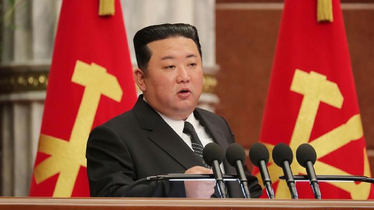 কিম জং উনের হুমকি, পরমাণু হামলা নিয়ে সতর্ক করলেন সিউল-ওয়াশিংটনকে