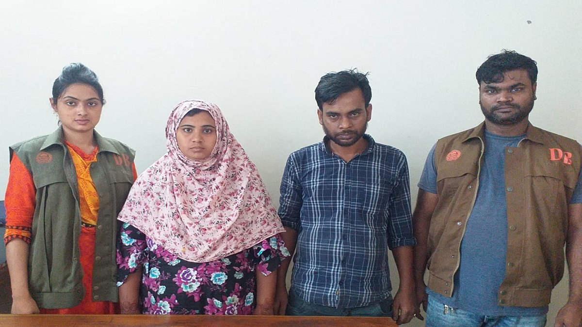 মানিকগঞ্জে ৫০ লাখ টাকার হেরোইনসহ ২ কারবারি গ্রেফতার