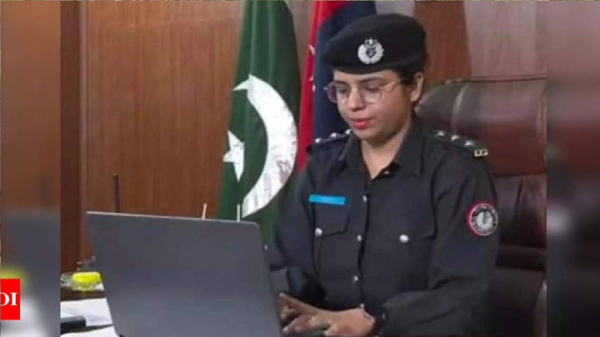 পাকিস্তান পুলিশের শীর্ষ পদে প্রথম হিন্দু নারী মনীষা রূপেতা