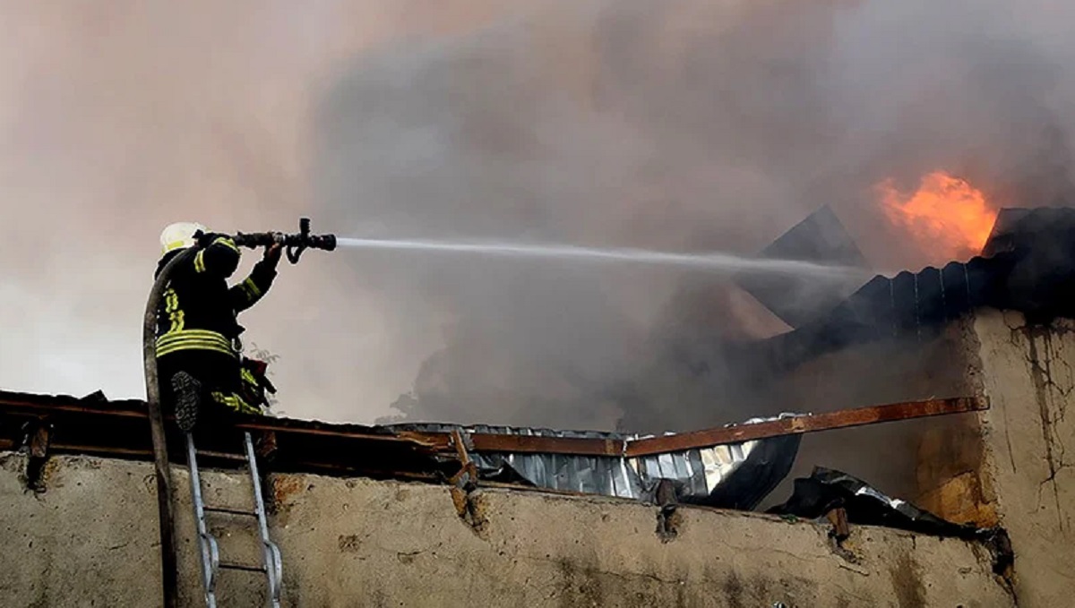ইউক্রেনের দক্ষিণের শহর মাইকোলিভে ‘সবচেয়ে শক্তিশালী’ রুশ হামলা