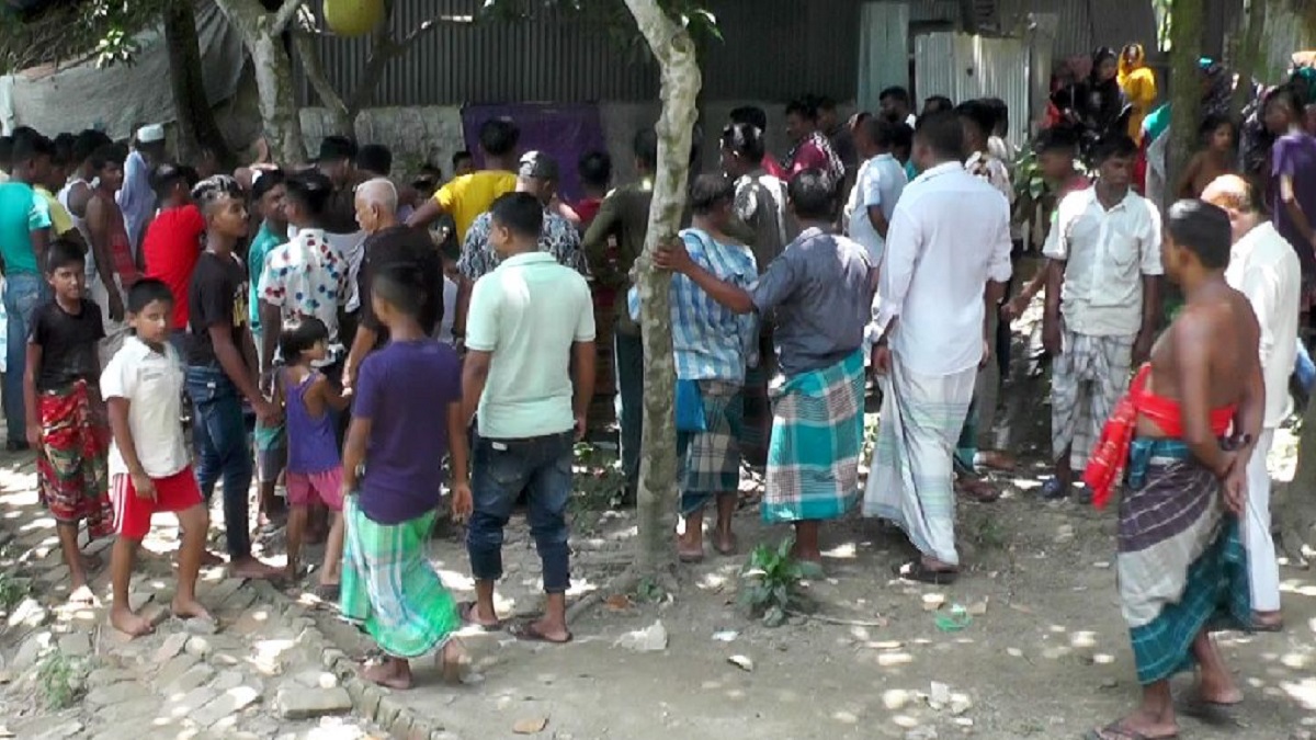 নরসিংদীতে মোটরসাইকেল-অটোরিকশার সংঘর্ষে নিহত ১