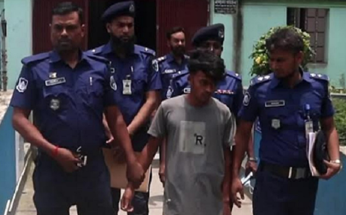 বাবাকে হত্যা করে কারাগারে ছেলে, দেড় বছর পর জানা গেলো জড়িত নাতিও