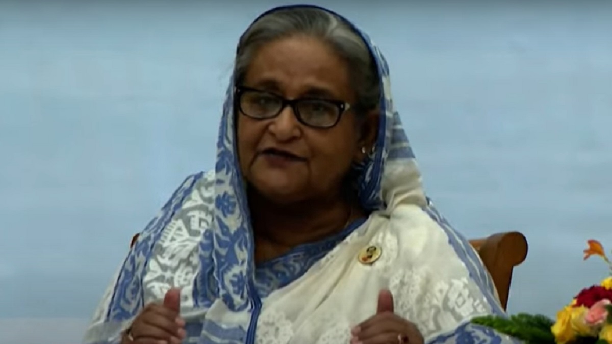 মাছের কাঁটা নরম করে খাওয়ার পদ্ধতি বাতলে দিলেন প্রধানমন্ত্রী