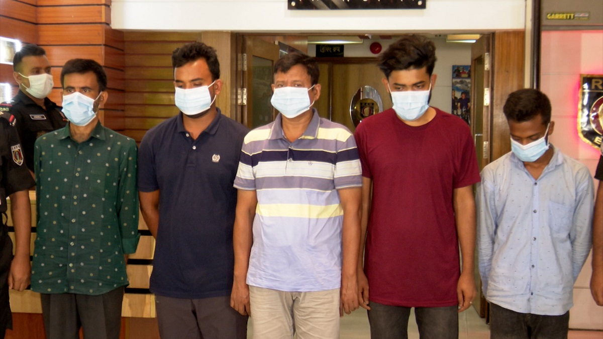 অবৈধভাবে কিডনি কেনাবেচা সিন্ডিকেটের হোতাসহ গ্রেফতার ৫