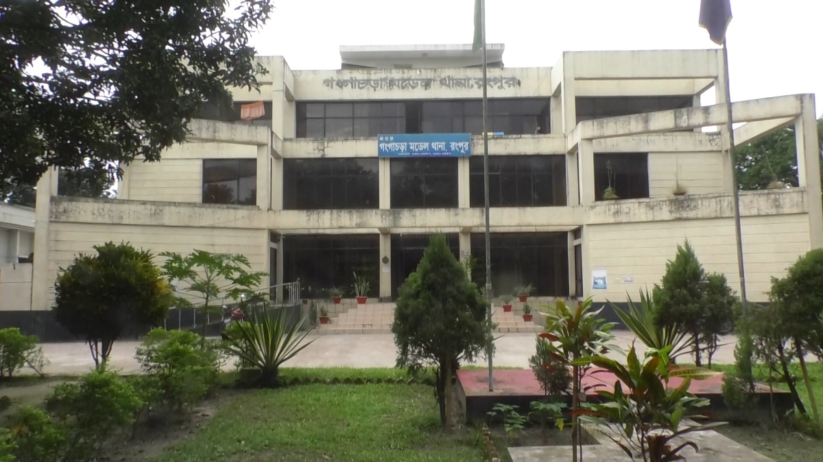 রংপুরে নাতনি অন্তঃসত্ত্বা, গ্রাম্য দাদা গ্রেফতার