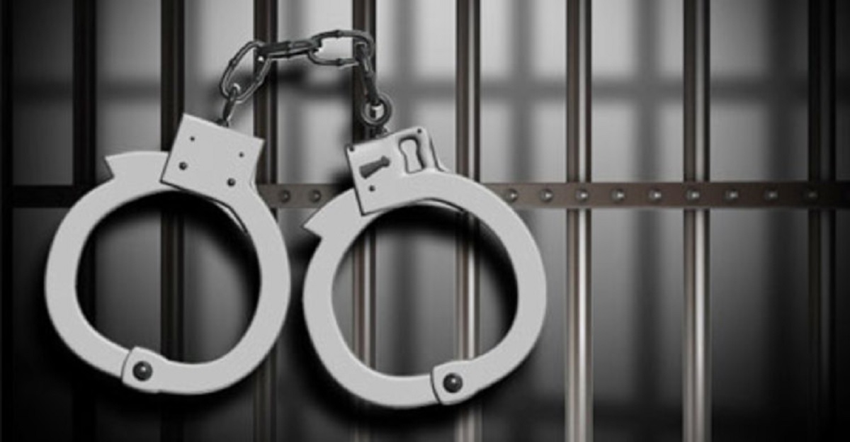 রূপগঞ্জে মাজার থেকে ডাকাত আটক