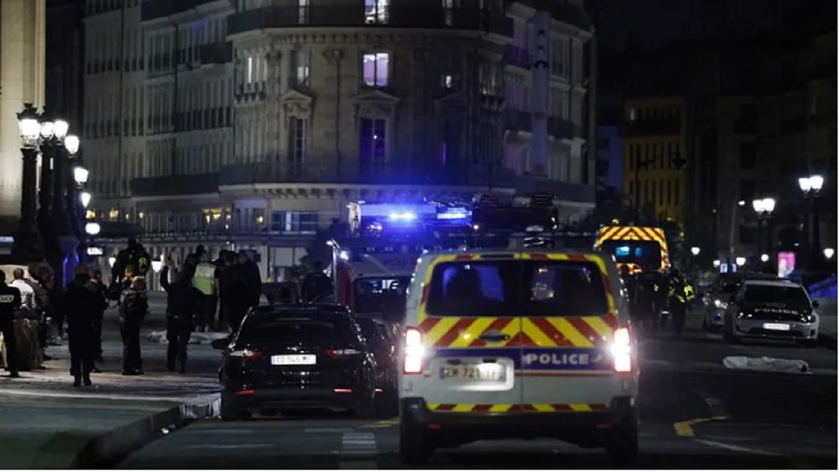 প্যারিসে বন্ধুকধারীর গুলিতে নিহত ১, গ্রেফতার সন্দেহভাজন