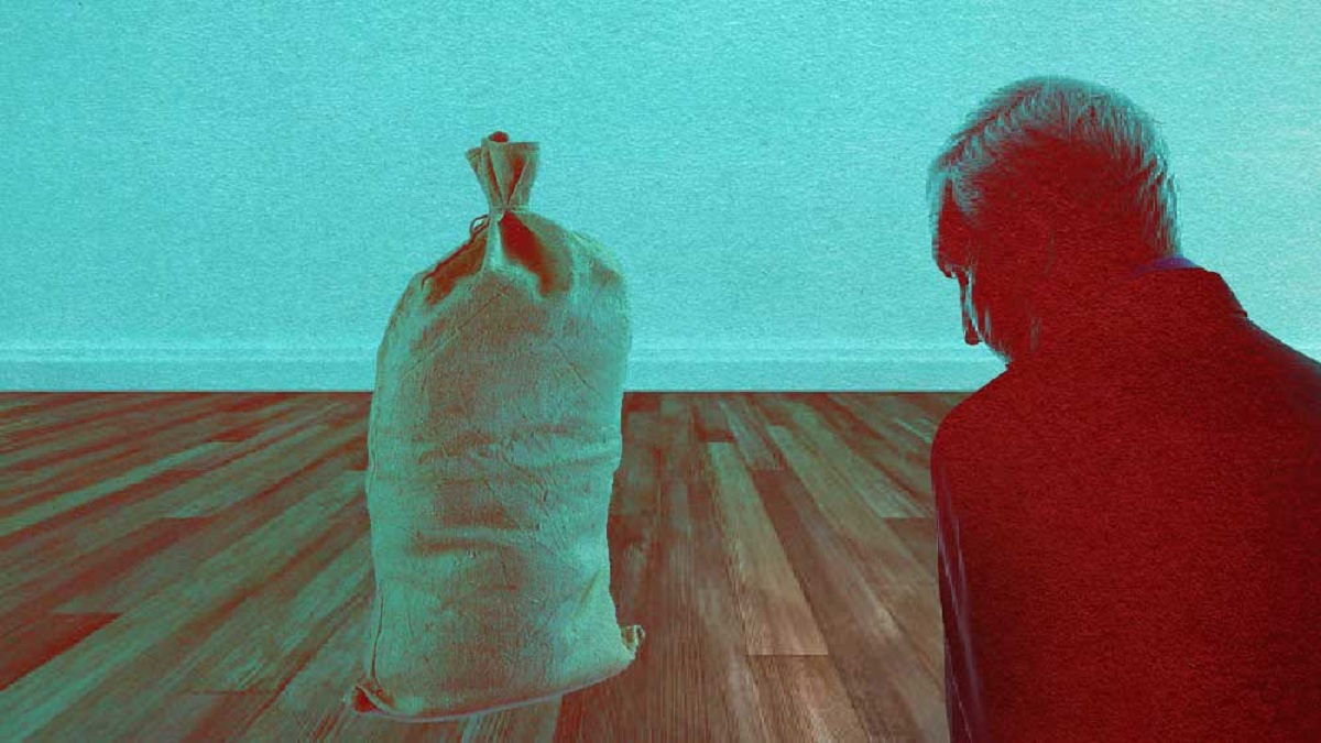 টাকা চাওয়ায় মাদকাসক্ত ছেলেকে ৬ টুকরো করলেন বাবা