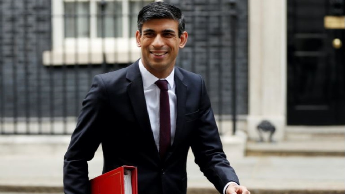 ব্রিটেনে প্রধানমন্ত্রী হওয়ার দৌড়ে এগিয়ে ভারতীয় বংশোদ্ভূত ঋষি সুনাক