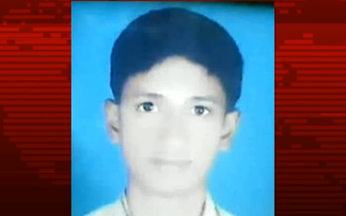 কিশোরগঞ্জে স্কুলছাত্র তারেক হত্যা মামলায় ন্যায় বিচার পাওয়া নিয়ে শঙ্কায় পরিবার