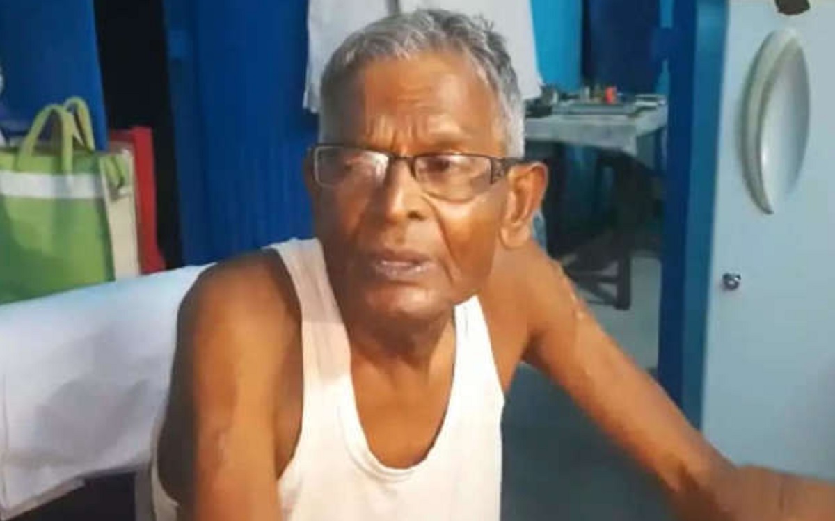 মুখোশ পরে শিক্ষকের বাড়িতে চুরি! সালাম করে বাজার করার টাকা রেখে পালালো চোর