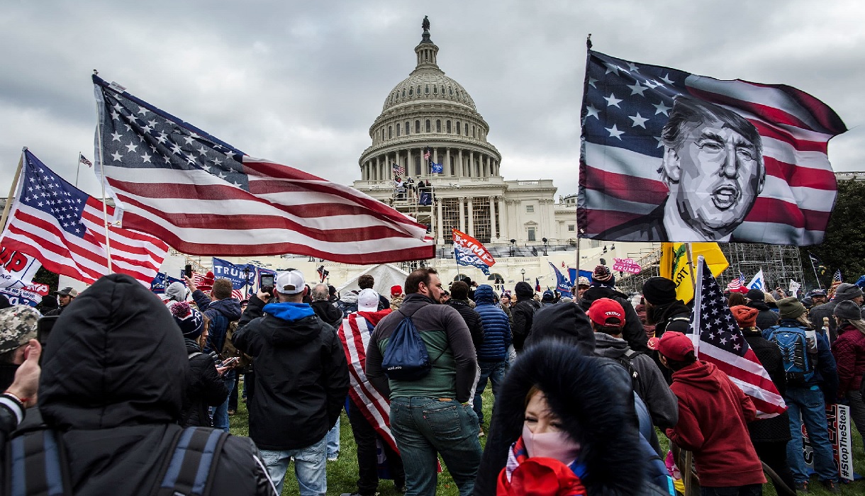 ক্যাপিটল হিলে হামলার অষ্টম বারের মতো শুনানি; অংশ নেননি প্রধান অভিযুক্ত ট্রাম্প