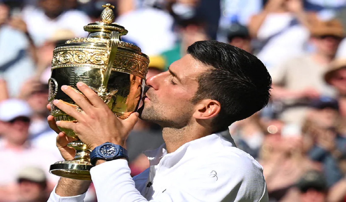 কিরিওসকে হারিয়ে উইম্বলডন জয়; ফেদেরারকে ছাড়ালেন জোকোভিচ