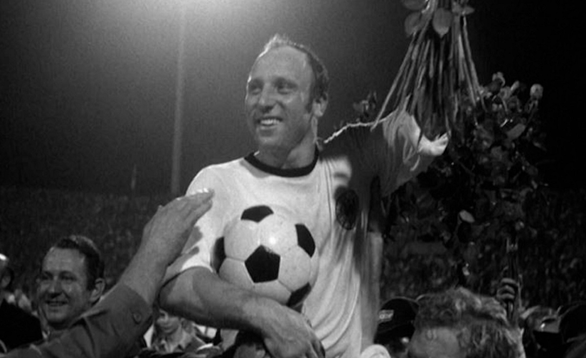 জার্মান ফুটবল গ্রেট উয়ি সিলার আর নেই