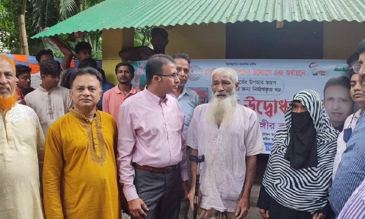 চাটখিলে ব্যবসার লভ্যাংশ দিয়ে গৃহহীনদের একশ ঘর তুলে দেয়ার উদ্যোগ, হস্তান্তর শুরু আজ