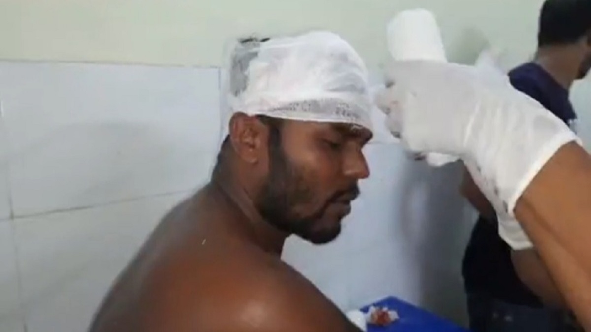 শোক দিবসেই সম্পাদককে পেটালেন ইউনিয়ন আওয়ামী লীগ সভাপতি