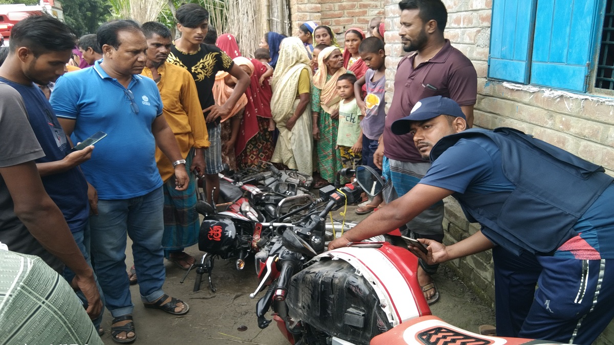 দুই মোটরসাইকেলের সংঘর্ষ, স্কুলছাত্র নিহত