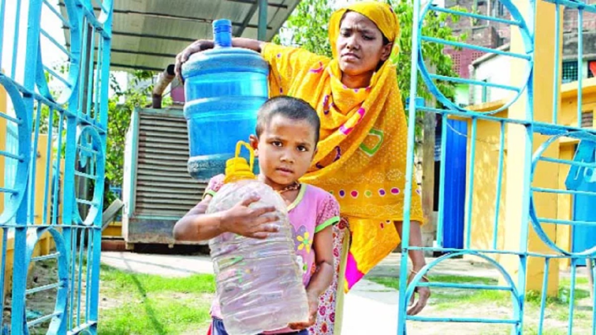 নাওয়া-খাওয়া নেই আফতাবনগরের কয়েক হাজার মানুষের