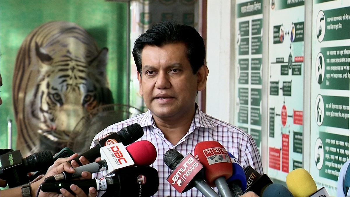 বিপিএল চলাকালীন বিদেশি টি-টোয়েন্টি লিগে খেলার ছাড়পত্র পাবেন না সাকিব-মোস্তাফিজরা