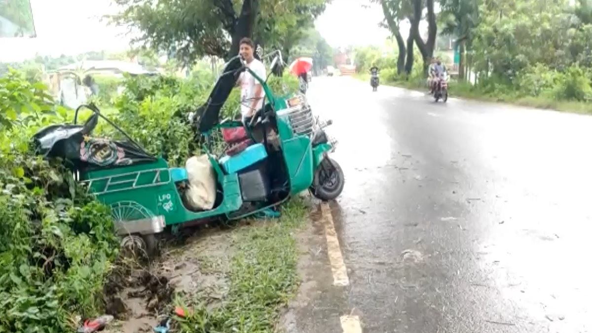 উখিয়ায় ট্রাক-অটোরিকশা সংঘর্ষে ৪ জন নিহত