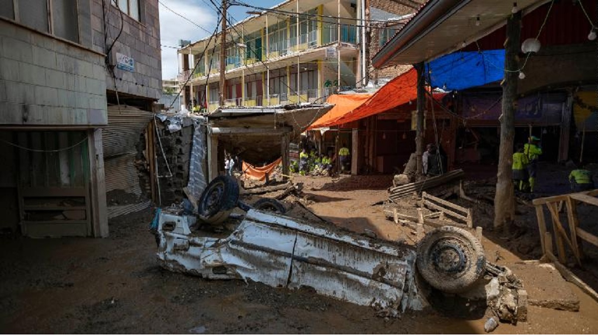 ইরানে বন্যা-ভূমিধসে প্রাণহানি বেড়ে ৬৯, নিখোঁজ ৪৫