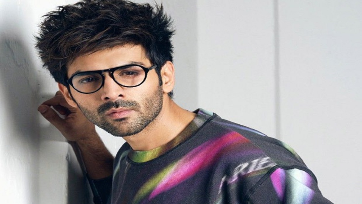 পর্দা কাঁপাতে আসছেন কার্তিক আরিয়ান