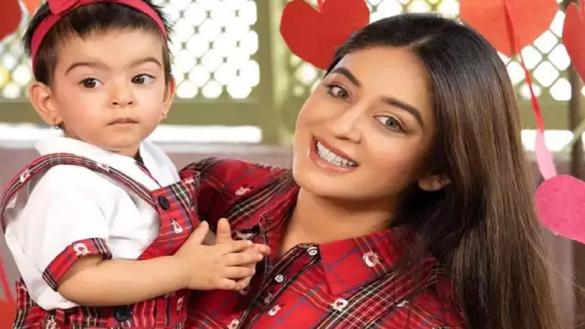 মেয়েসহ অল্পের জন্য প্রাণে বাঁচলেন মাহি ভিজ