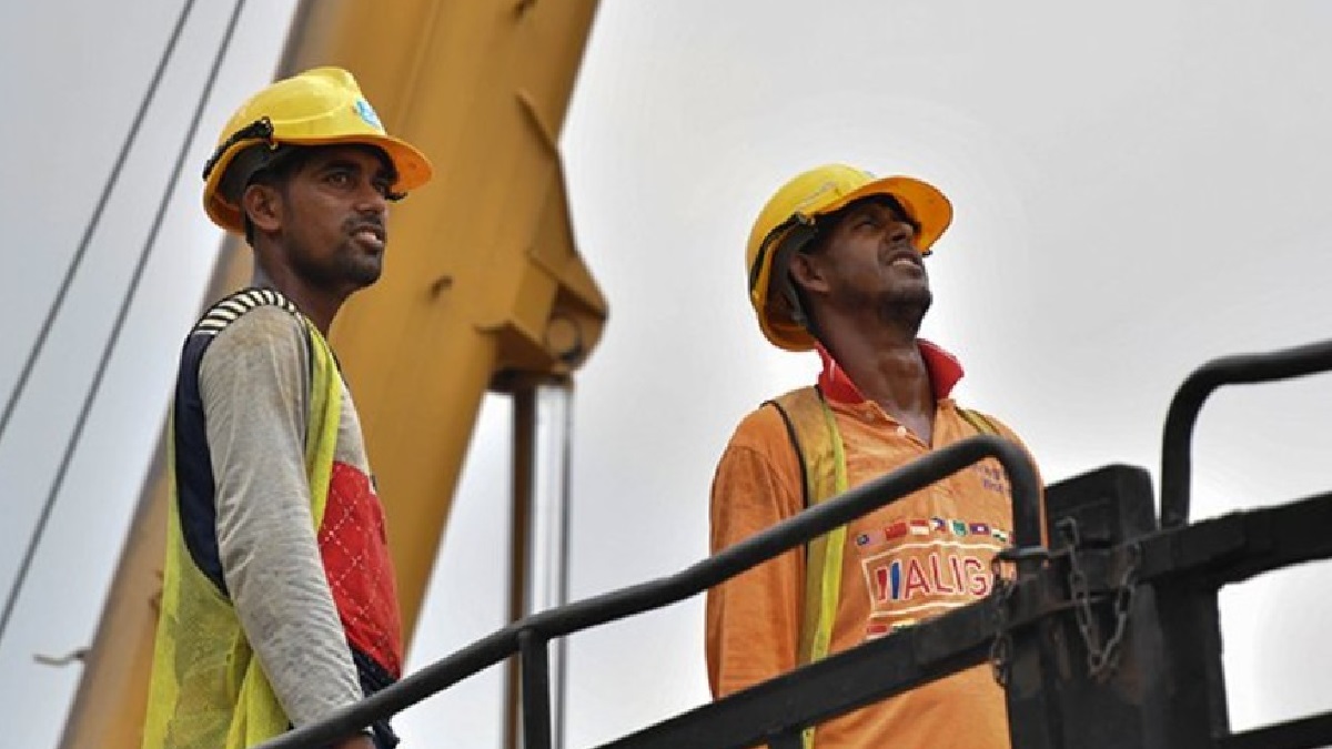 মালয়েশিয়ায় বিদেশি কর্মী নিয়োগের আবেদন সাময়িক বন্ধ