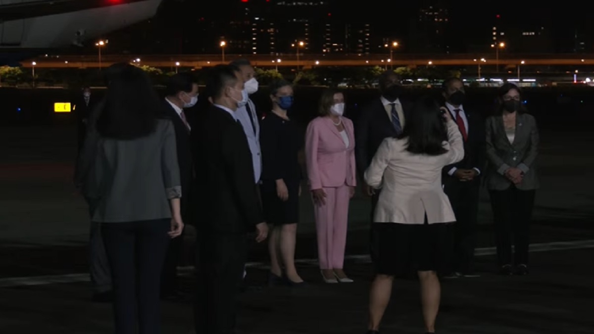 তাইপে পৌঁছেছেন ন্যান্সি পেলোসি