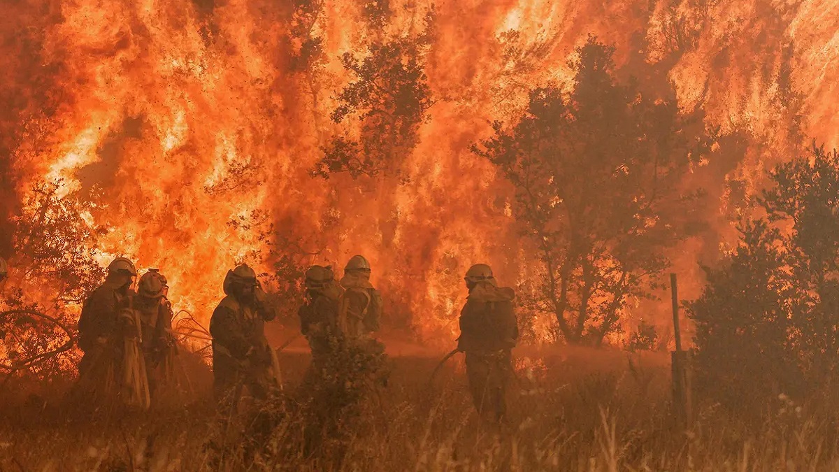কোনোভাবেই নিয়ন্ত্রণে আসছে না স্পেনের দাবানল