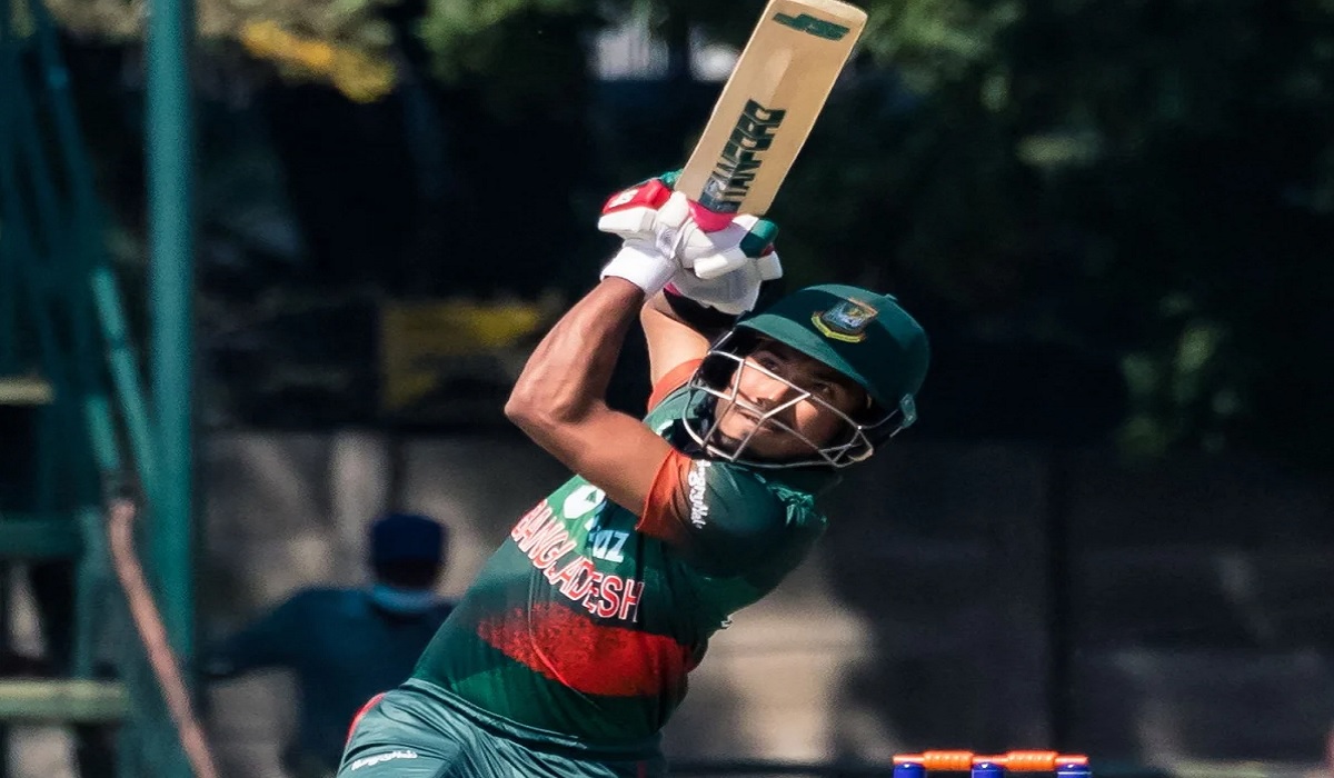 মাহমুদউল্লাহর পর সাজঘরে মিরাজ; ভরসা হয়ে ক্রিজে আফিফ