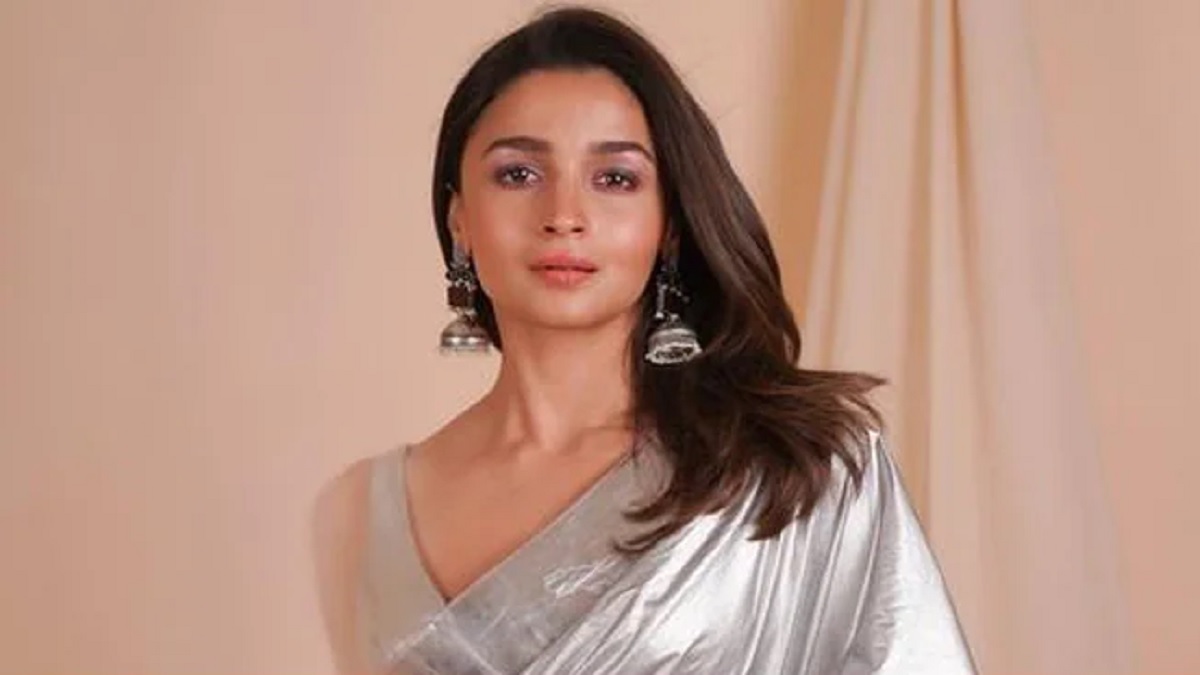 কাজই আমাকে আনন্দ দেয়, ১০০ বছরের আগে থামব না: আলিয়া