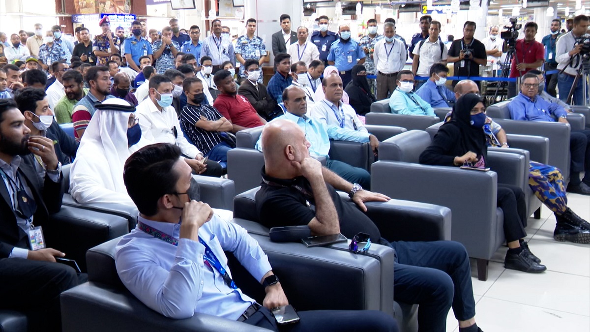 বিমানবন্দরের নানা অব্যবস্থাপনা নিয়ে গণশুনানি, সমাধানের আশ্বাস কর্তৃপক্ষের