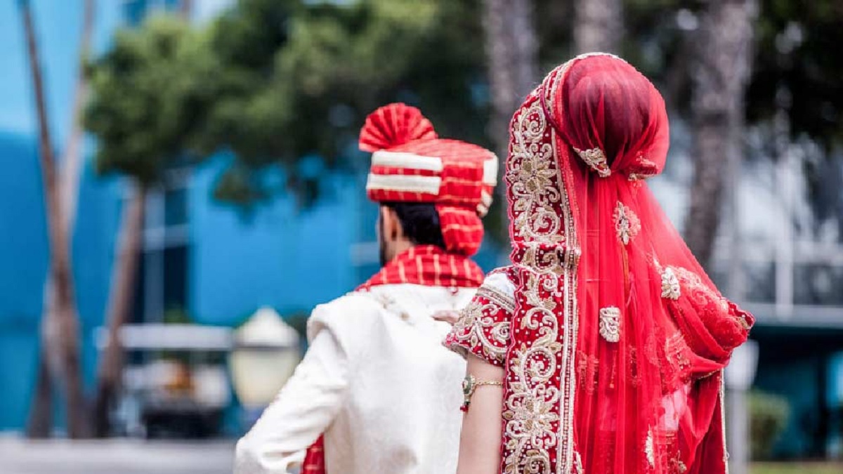 যে হাটে পাওয়া যায় বিয়ের পাত্র