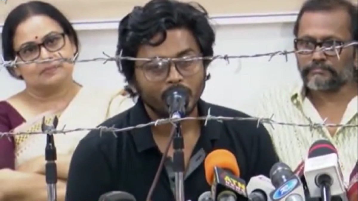 বর্তমানে ফুল-পাখি, লতা-পাতা নিয়েও সিনেমা বানানো যাচ্ছে না: মেসবাউর রহমান সুমন