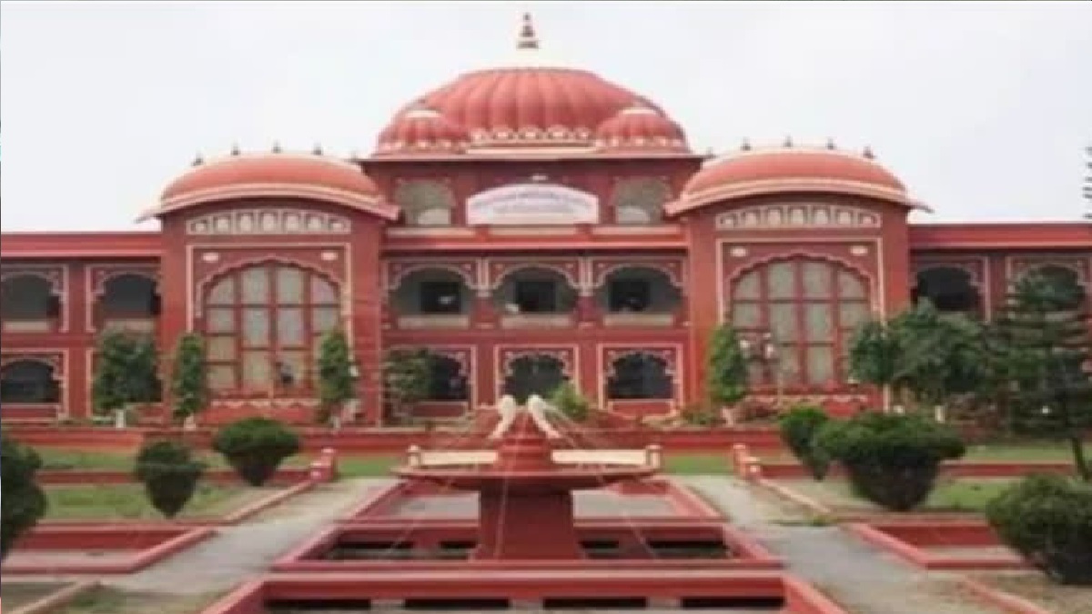 বিহারে ১০০ নম্বরের পরীক্ষায় শিক্ষার্থী পেলেন ১৫১!