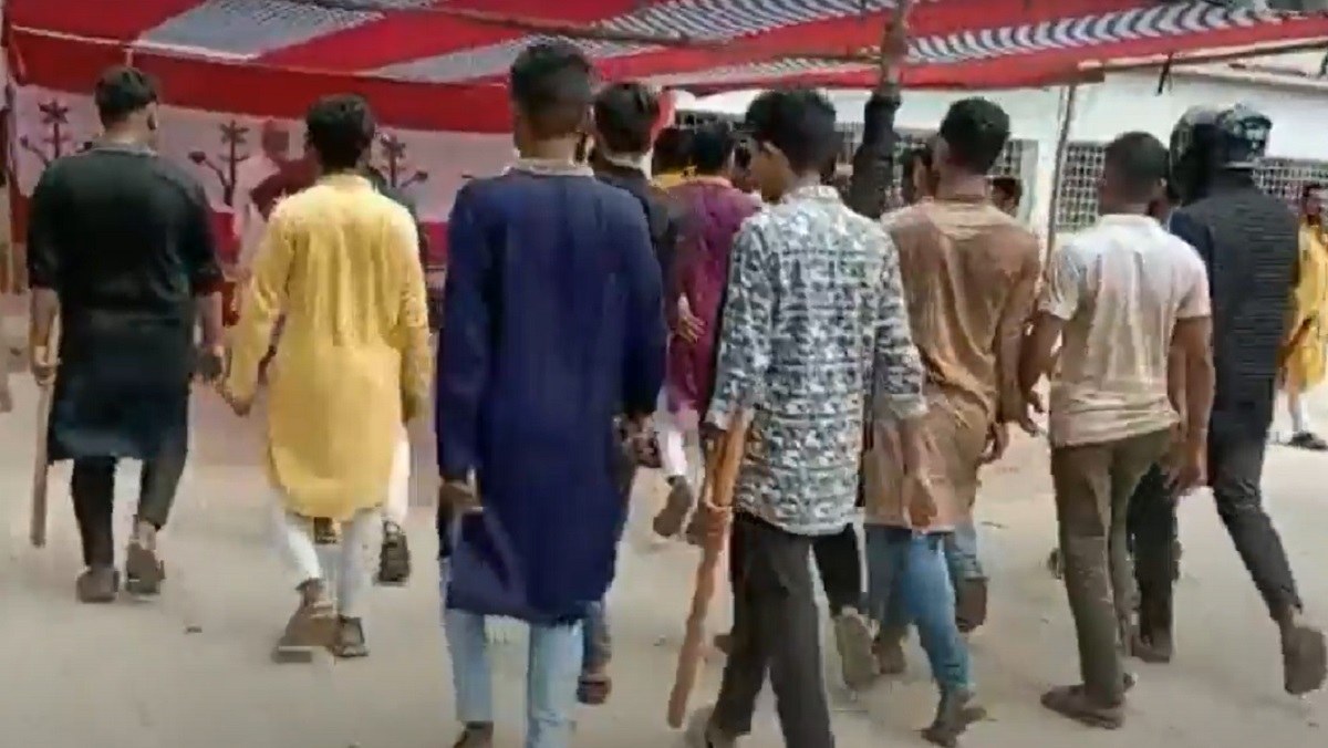 নোয়াখালীতে বিএনপি-আ. লীগ সংঘর্ষ, আহত ১৭