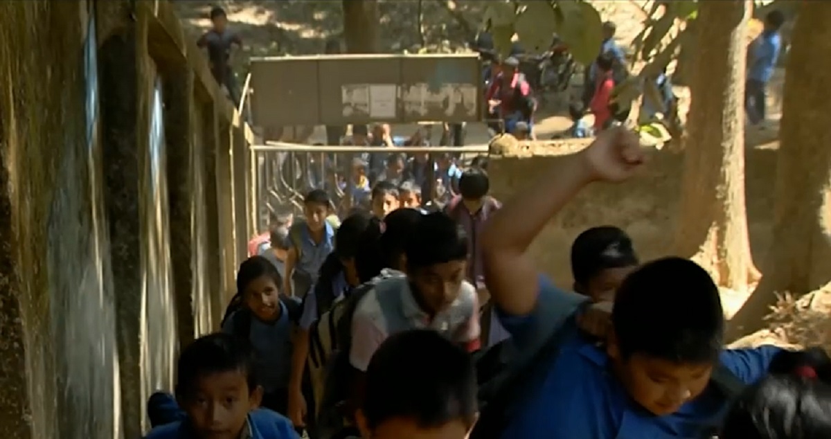 নগদের মাধ্যমে উপবৃত্তির অর্থ প্রাপ্তি এখন সহজ, প্রতারণা এড়াতে সতর্ক থাকার পরামর্শ