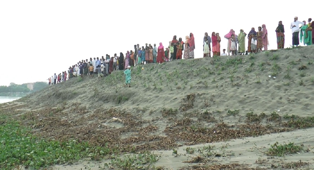 নরসিংদীতে মাছ ধরার সময় বজ্রপাতে নিহত ১