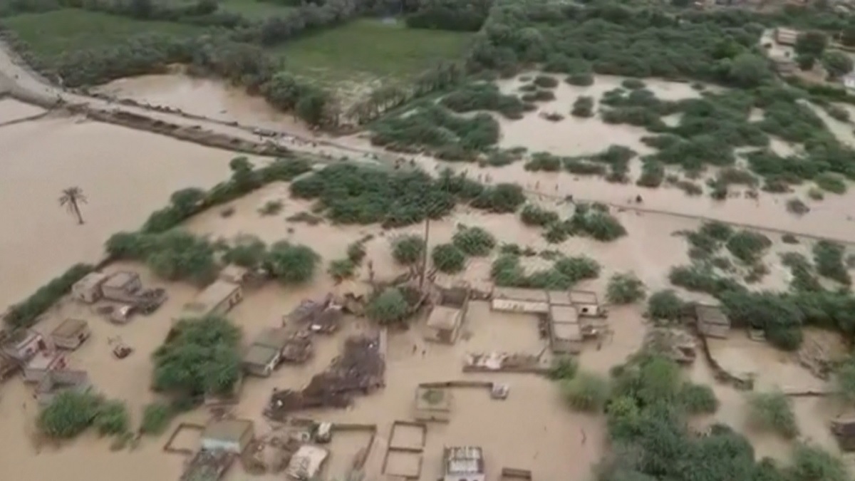 পাকিস্তানে জরুরি দুর্যোগ সতর্কাবস্থা জারি