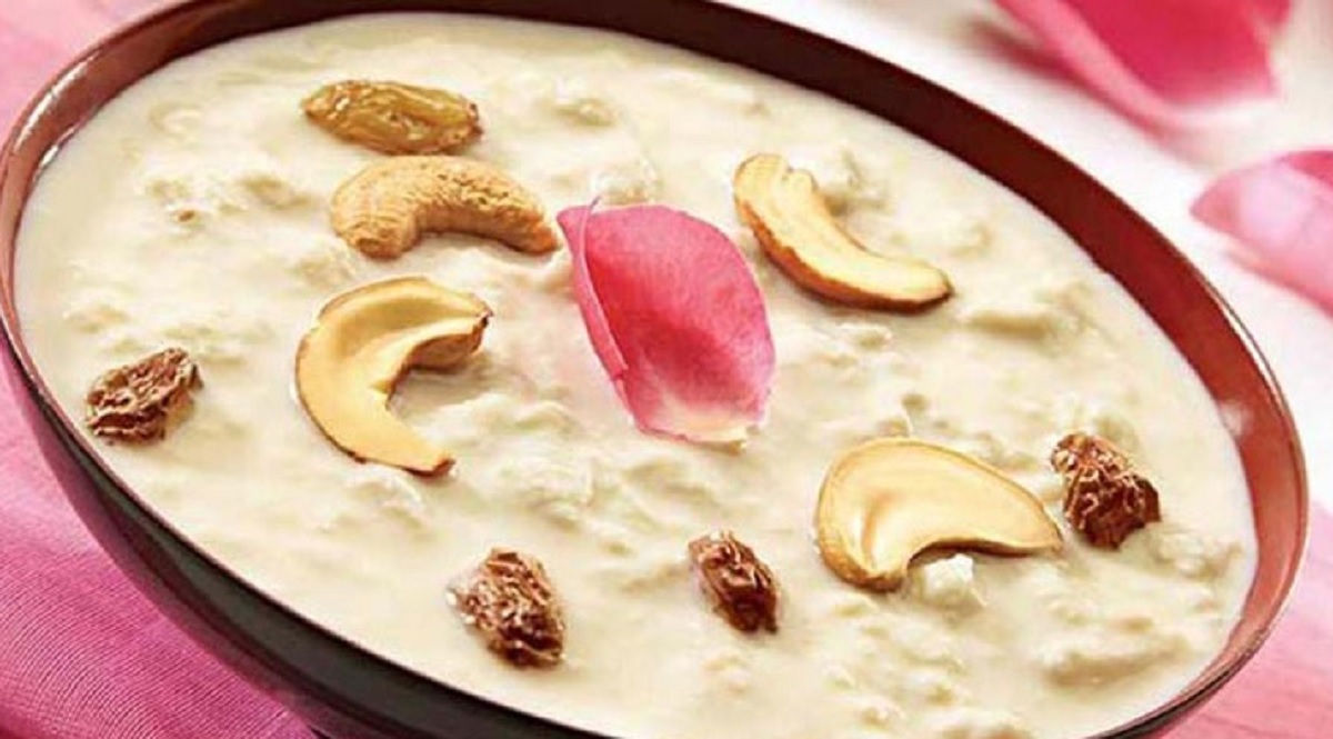 চালের পায়েস তো অনেক খেয়েছেন, এবার বানিয়ে ফেলুন ডাবের পায়েস