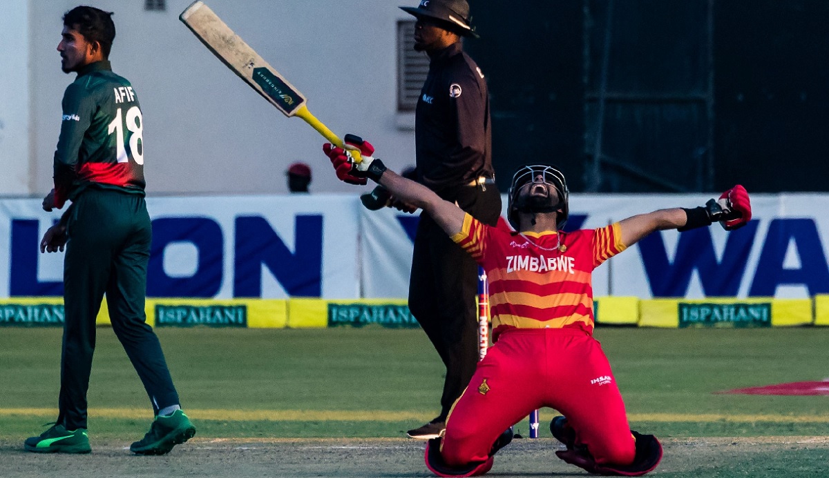 সিকান্দার রাজাকে জিম্বাবুয়ের প্রেসিডেন্ট হিসেবে দেখতে চায় সমর্থকরা!