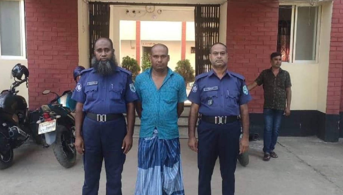 রংপুরে ১২ মাদক মামলার আসামি গ্রেফতার