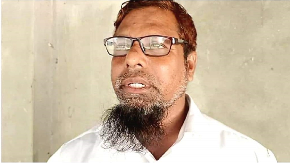 প্রধান শিক্ষকের চেয়ারে সুপার গ্লু দিয়ে হয়রানি, পরেরদিন পেটালেন অভিভাবকরা