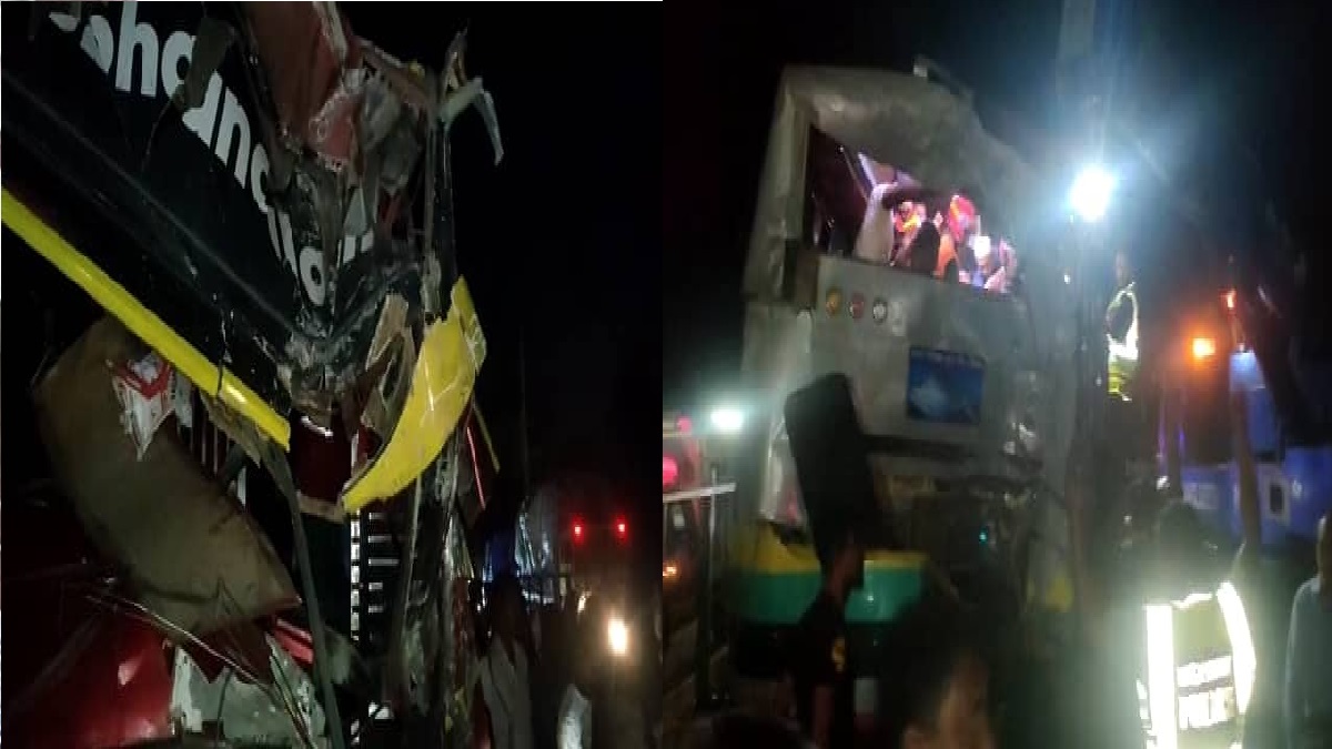 এক্সপ্রেসওয়েতে দাঁড়িয়ে থাকা বাসকে অপর বাসের ধাক্কা, আহত ২৫