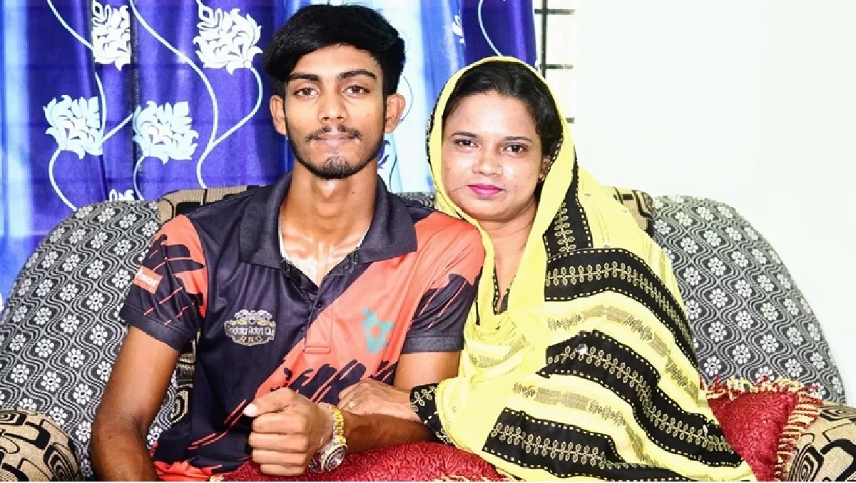 কলেজছাত্রকে বিয়ে করে আলোচিত সেই শিক্ষিকার মরদেহ উদ্ধার; স্বামী আটক