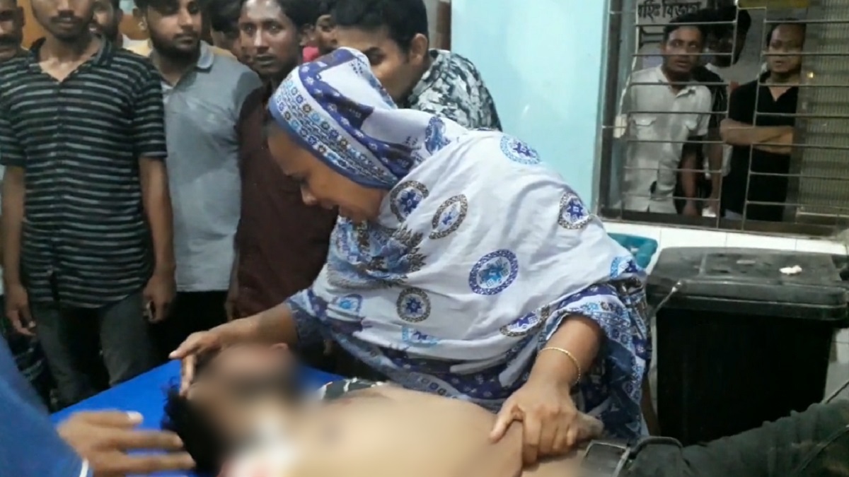 গতির প্রতিযোগিতা করতে গিয়ে তিন মোটরসাইকেল আরোহীর মৃত্যু, একজনের অবস্থা আশঙ্কাজনক