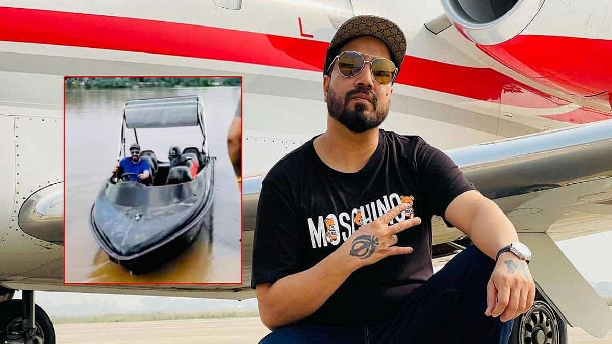 দ্বীপ কিনলেন মিকা সিং