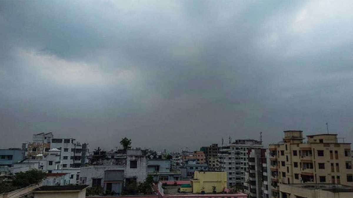 বৃষ্টির সম্ভাবনা কম তবে ঢাকার আকাশ মেঘাচ্ছন্ন থাকবে: আবহাওয়া অধিদফতর